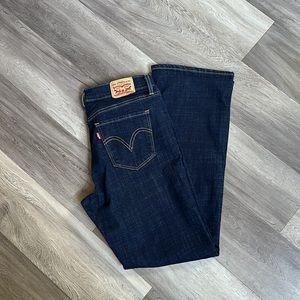 Levi’s Classic Bootcut Dark Blue Jeans Size 6